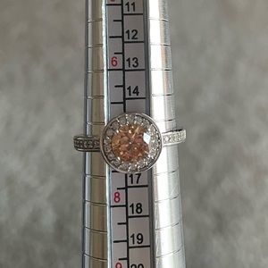 💛 2/$20 💛 Fragrant Jewels ring. Sz 7